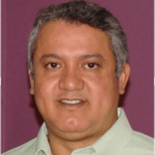 Dr. Miguel Bustamante